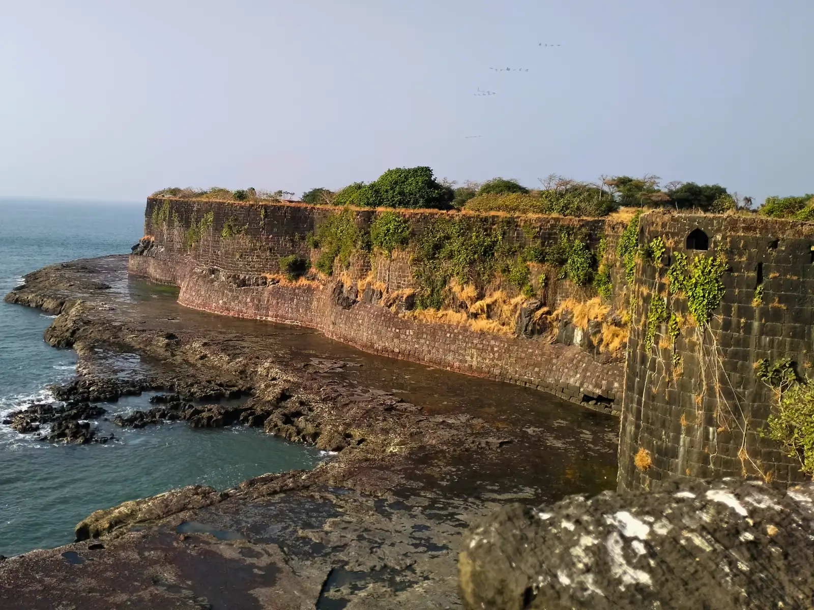 Suvarnadurg Fort Travel Guide