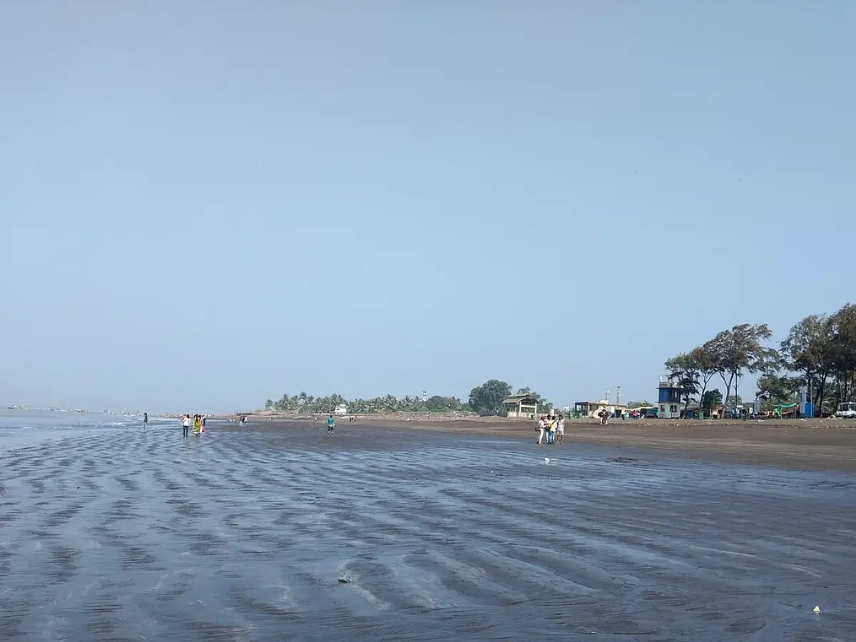 Arnala Beach near Mumbai Trek Maharashtra